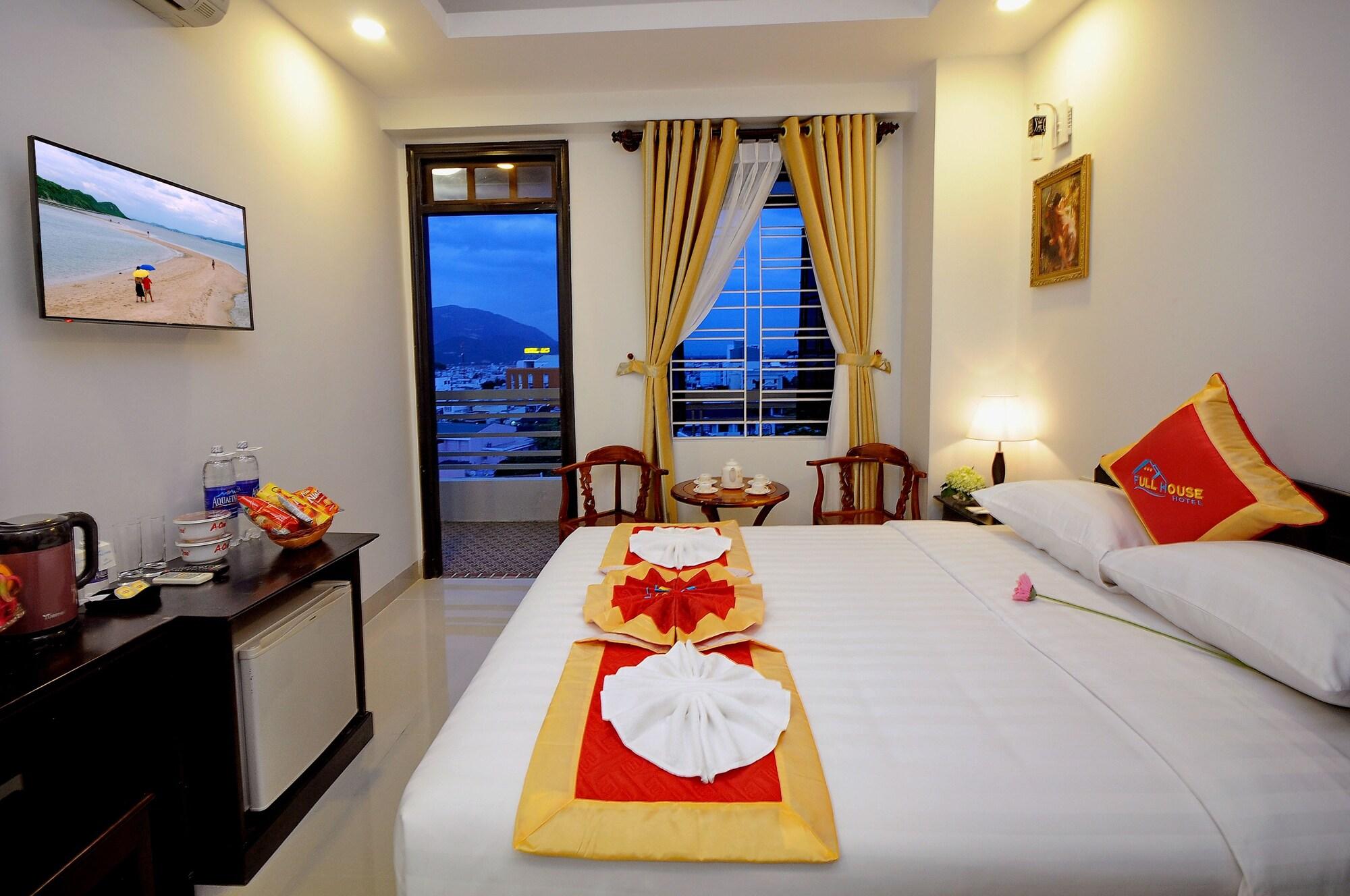 Full House Hotel Nha Trang Exterior photo