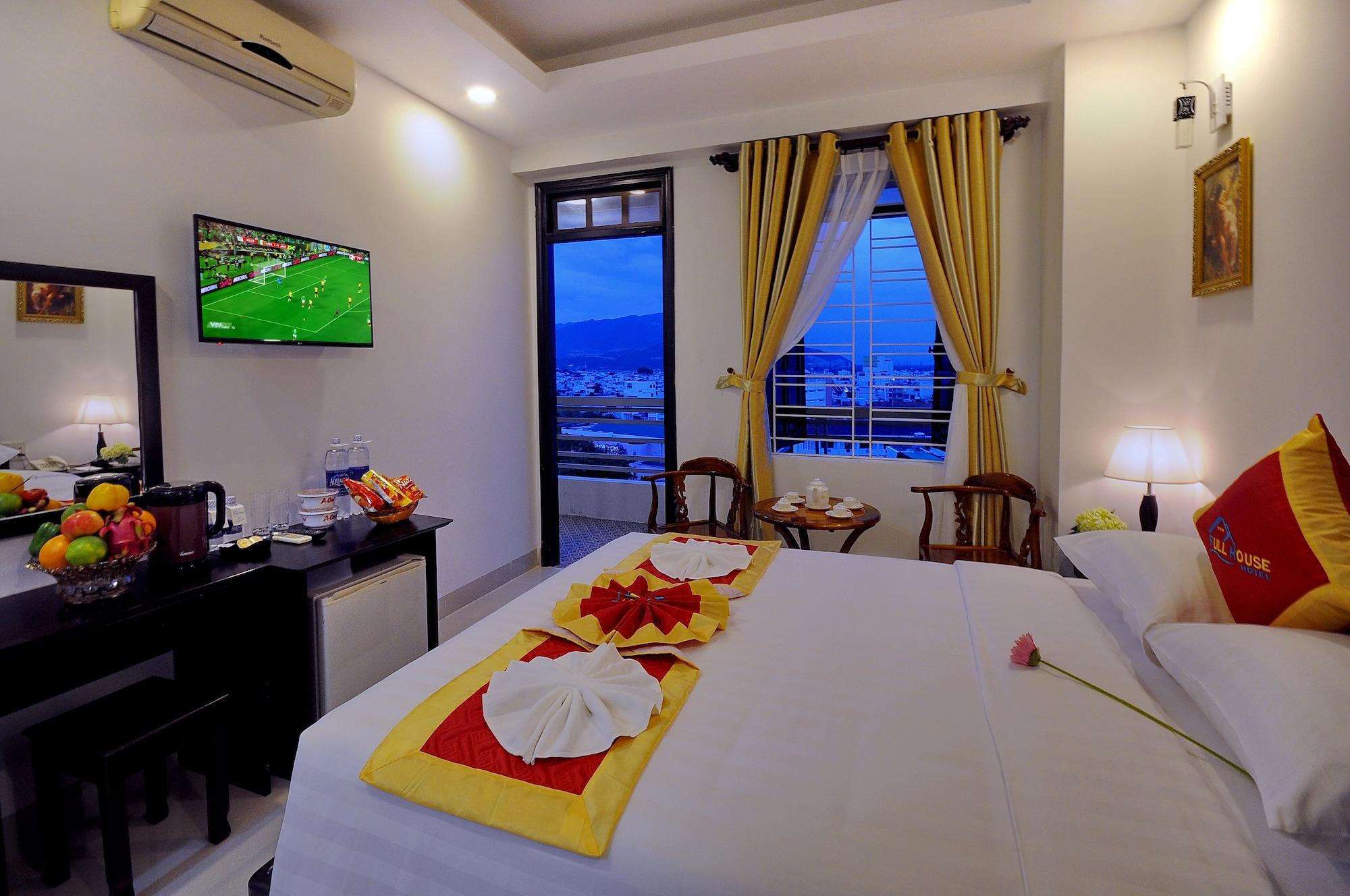 Full House Hotel Nha Trang Exterior photo