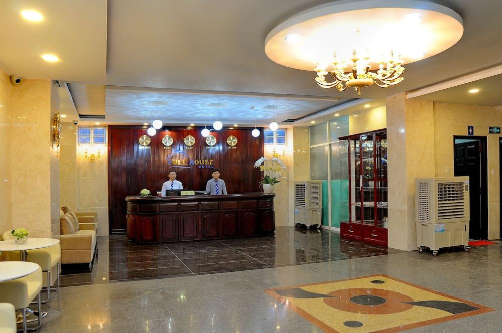 Full House Hotel Nha Trang Exterior photo